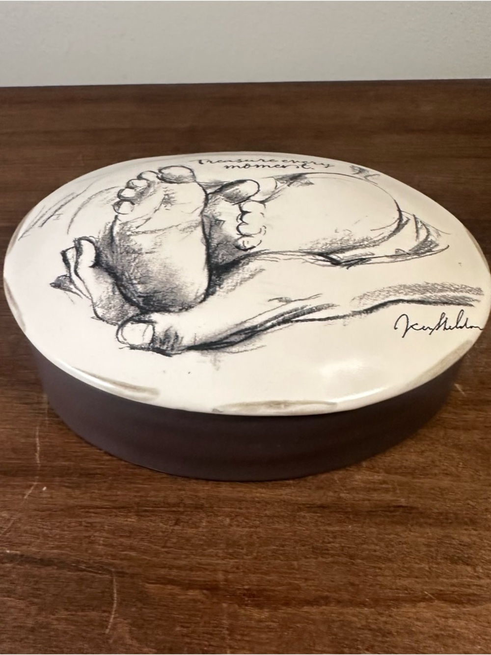 Hallmark Treasure Every Moment Baby's Feet In Mother's Hand Trinket Box